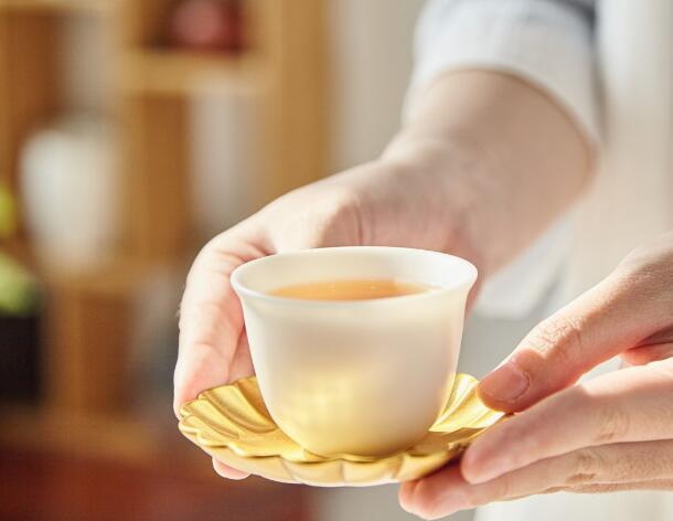 茶叶里到底有什么成分,青岛茶叶批发,海北春,青岛绿茶,青岛红茶,海青茶,海青绿茶,海青红茶